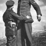 Как сложилась судьба самого высокого немецкого солдата Вермахта