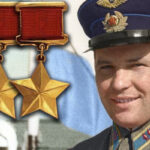 Первый человек, получивший две звезды Героя Советского Союза в один день