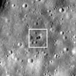 Странный двойной кратер на Луне приписывают взрыву неизвестного космического аппарата