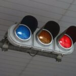 Почему в Японии синий, а не зелёный сигнал светофора
