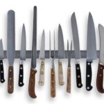 В России предложат отнести к холодному оружию сувенирные и бытовые ножи