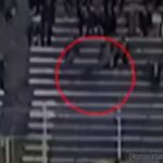 Теневая призрачная фигура пробежала по стадиону в Боливии (видео)
