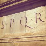 Почему у древних римлян везде красовалась аббревиатура «S.P.Q.R.»