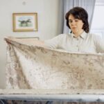 Почему гладить постельное белье вредно
